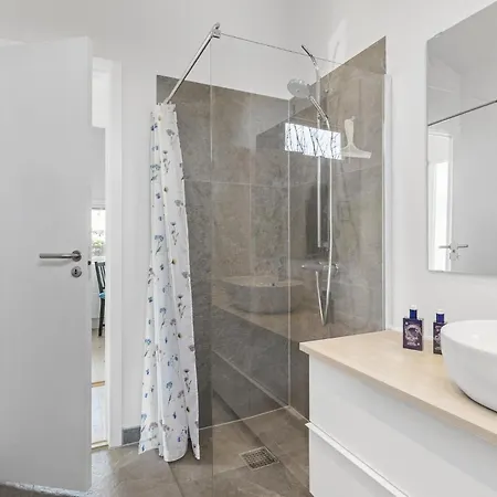 Stunning In With Wifi Vakantiehuis *