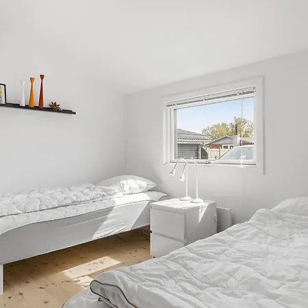 Vakantiehuis Stunning In With Wifi Otterup