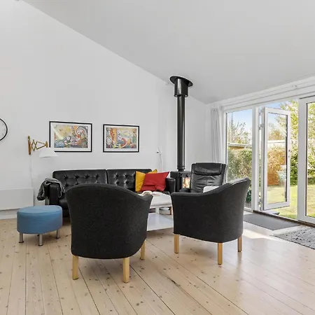 Cozy Home In Otterup With Wifi *